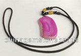 NGP5658 Agate freeform pendant with nylon cord necklace