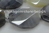 CAA263 25*30mm twisted & faceted octagonal grey line agate beads