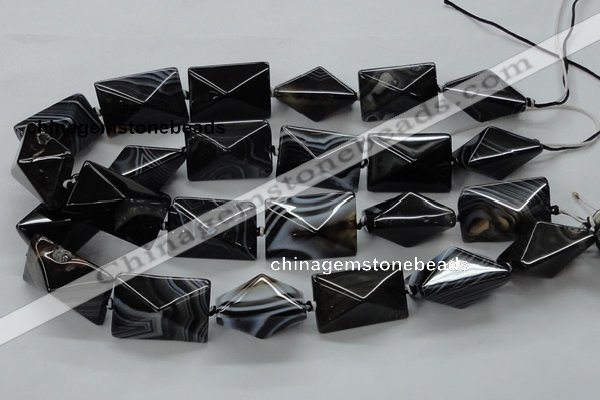 CAA292 15.5 inches 20*20*30mm black line agate gemstone beads