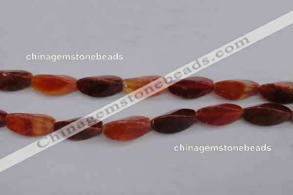 CAG4202 10*20mm faceted & twisted trihedron natural fire agate beads