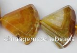 CAG5586 15 inches 30*40mm faceted triangle dragon veins agate beads