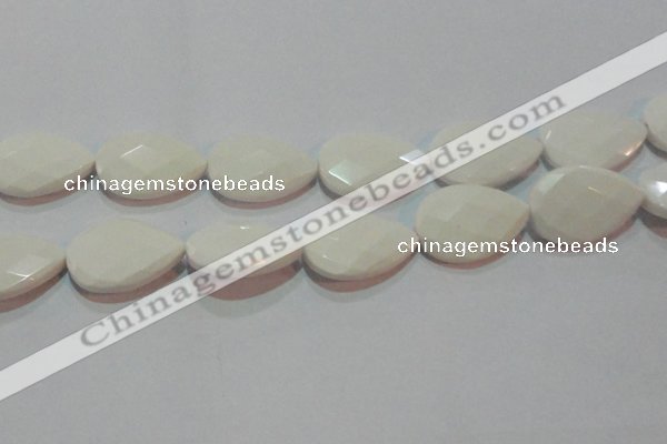 CAG7269 15.5 inches 20*30mm faceted flat teardrop white agate beads