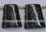 CGO155 Top-drilled 22*28mm trapezoid gold green color stone beads