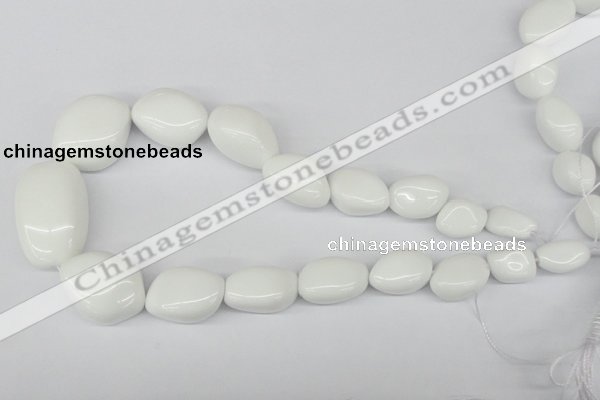 CNG72 15.5 inches 10*16mm - 25*35mm nuggets white agate beads