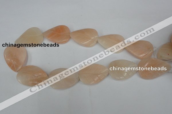 CPI158 15.5 inches 25*35mm carved leaf pink aventurine jade beads