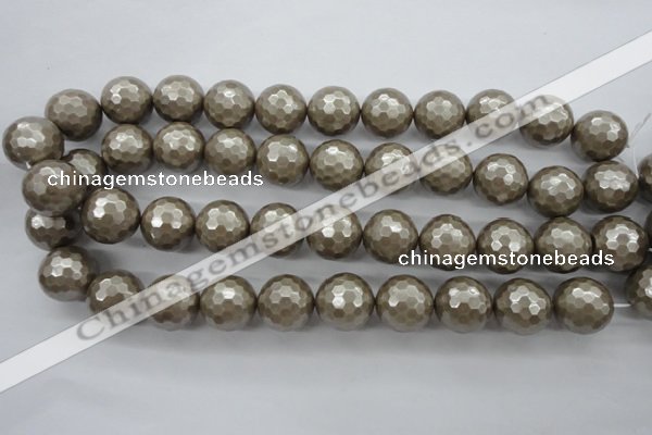 CSB1195 15.5 inches 18mm faceted round shell pearl beads