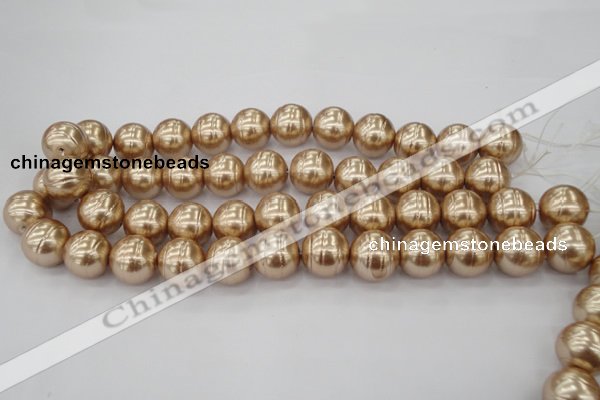 CSB645 15.5 inches 18mm whorl round shell pearl beads