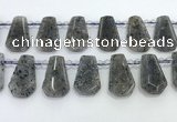 CTD2352 Top drilled 16*18mm - 20*30mm freeform moss quartz beads