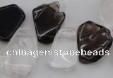 CTD322 15*20mm - 20*25mm freeform white crystal & smoky quartz beads