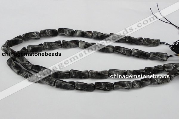 CTW135 15.5 inches 9*20mm twisted trihedron black labradorite beads