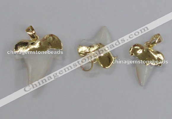 NGP2320 18*25mm - 25*30mm teeth-shaped shell pendants