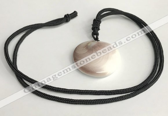 NGP5637 Shell flat round pendant with nylon cord necklace